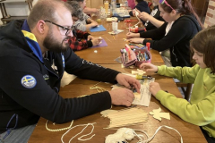 14-Alle-intensiv-bei-der-Arbeit